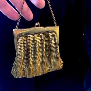 Vintage Whiting and Davis Gold Sequined Coin Purse Circa 1920 Read Description